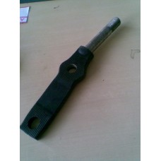 MB349911 MİTSUBİSHİ-LANCER SOL ALT TABLA MİLİ 